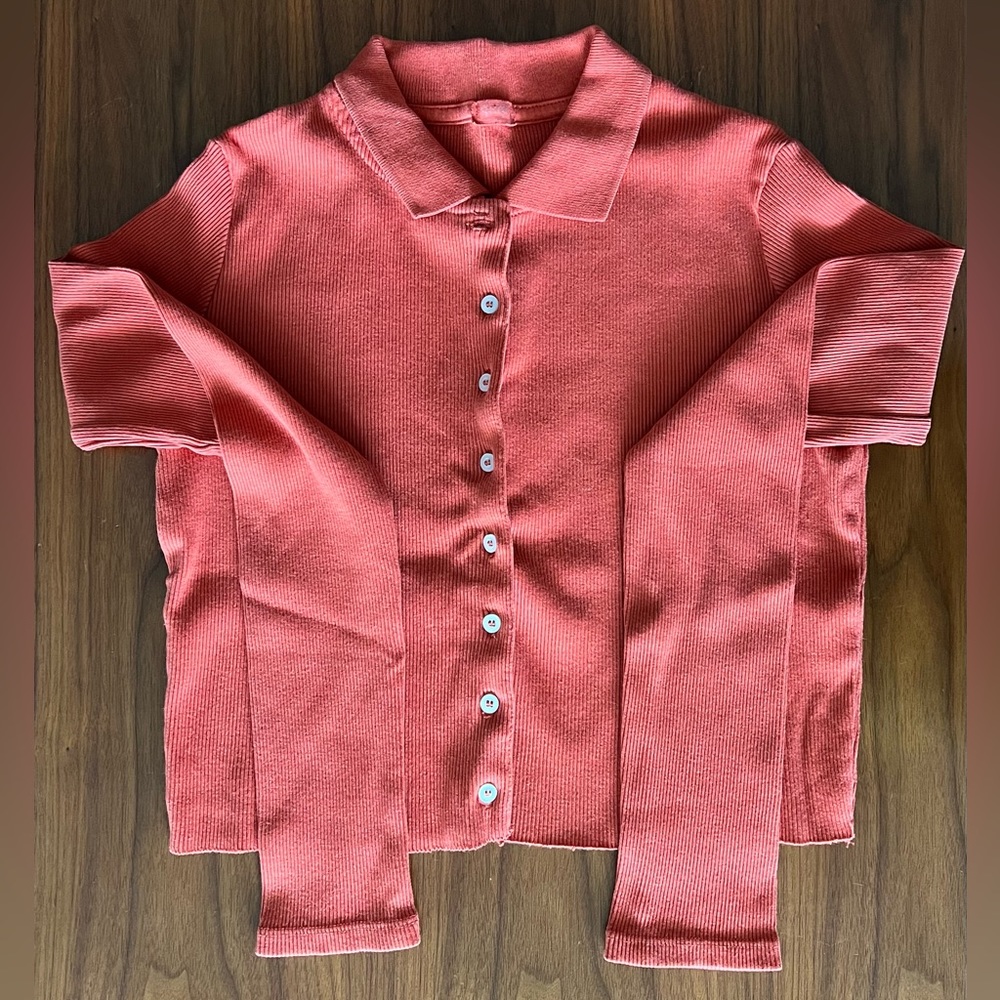 Cropped long-sleeved button up ; Size small